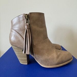 Women's Taupe Tassel Zipper Ankle Booties
